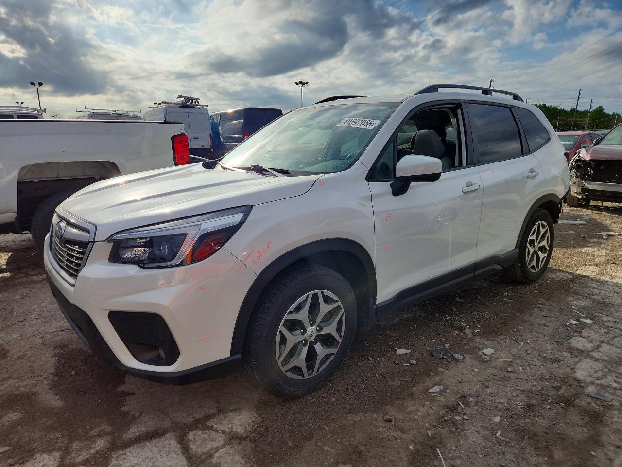 2021 Subaru Forester Premium - zdjęcie główne