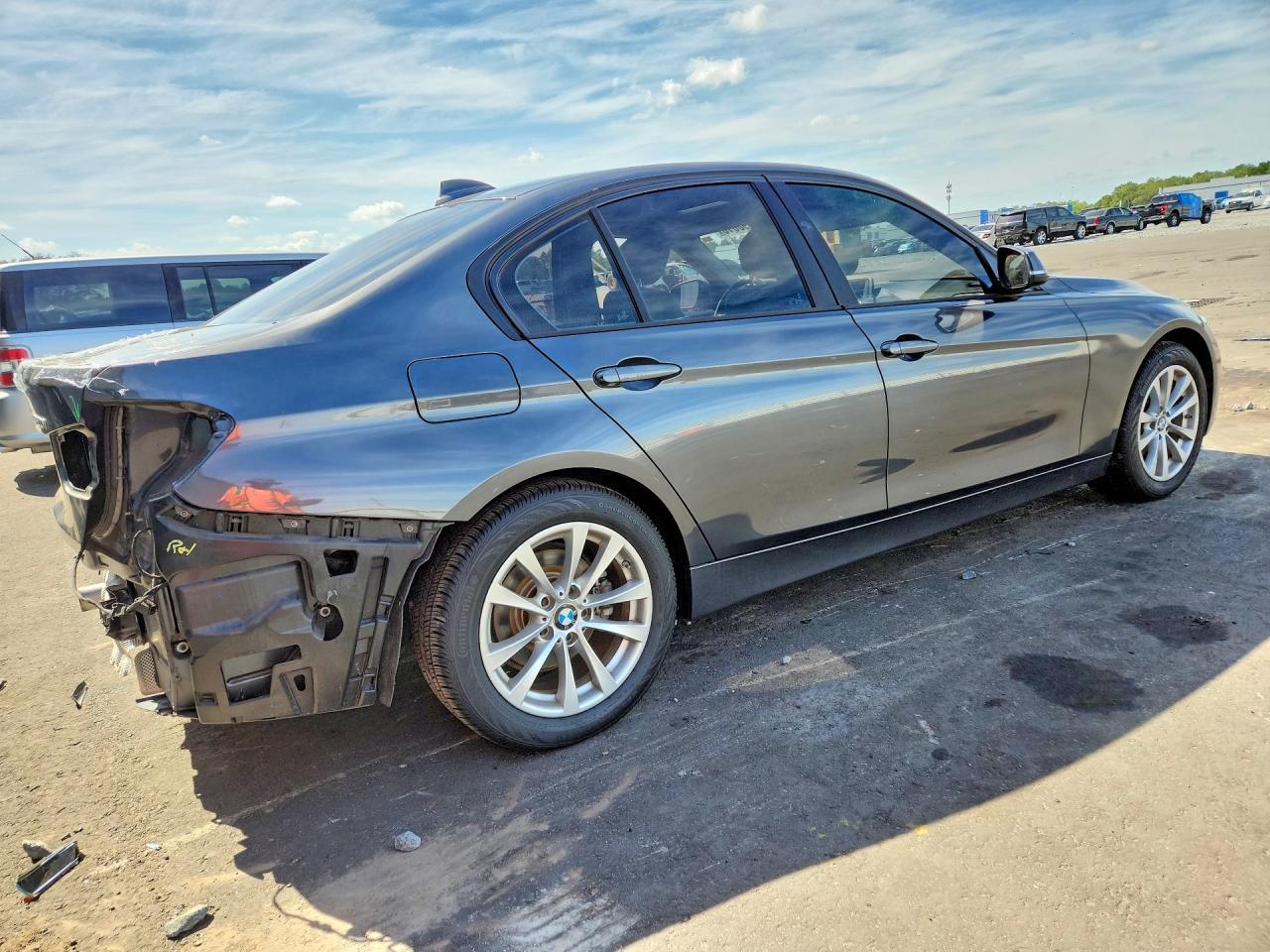 2018 BMW 320 I - zdjęcie 3