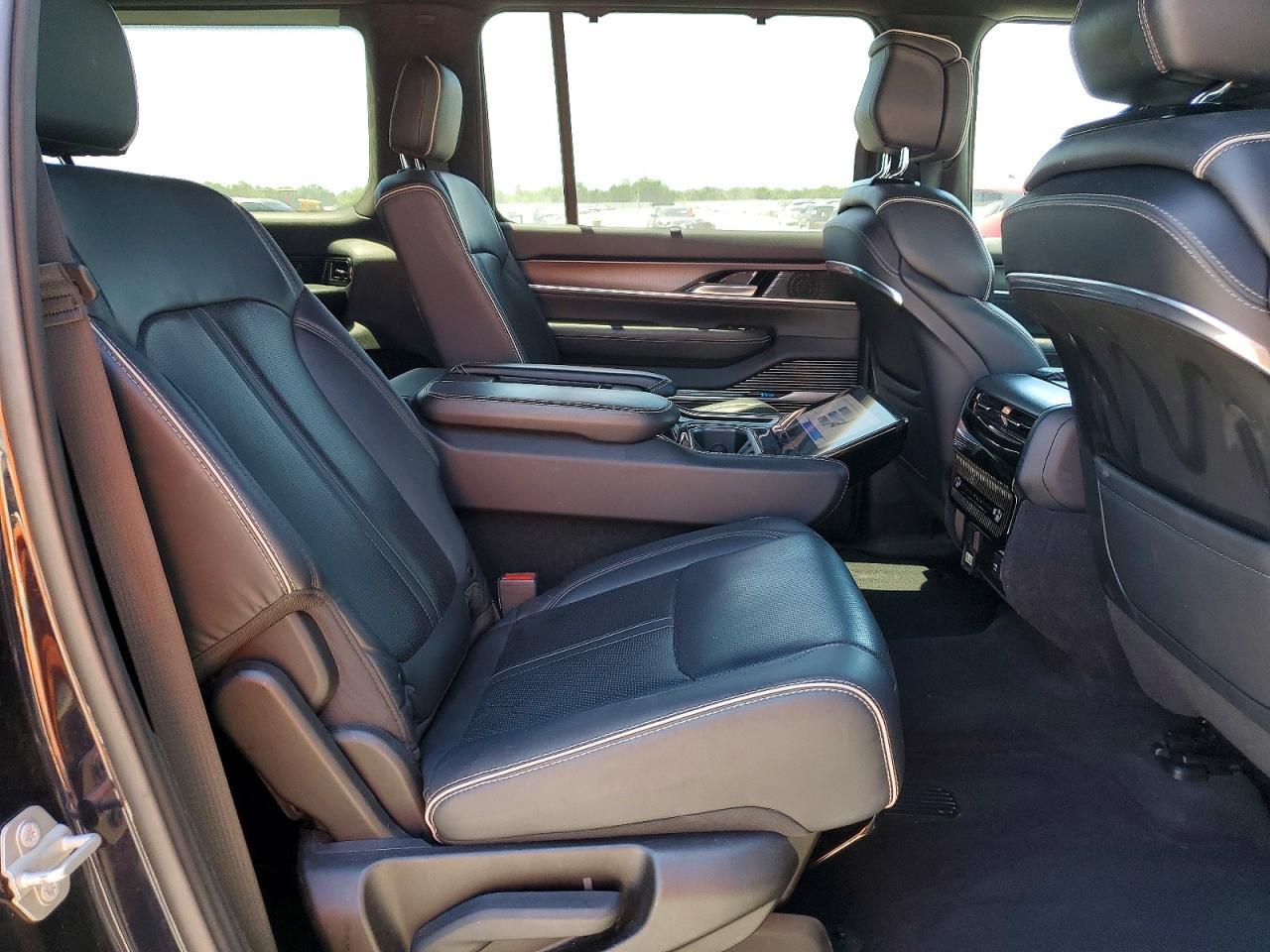 2024 Jeep Grand Wagoneer L Series Ii - zdjęcie 11