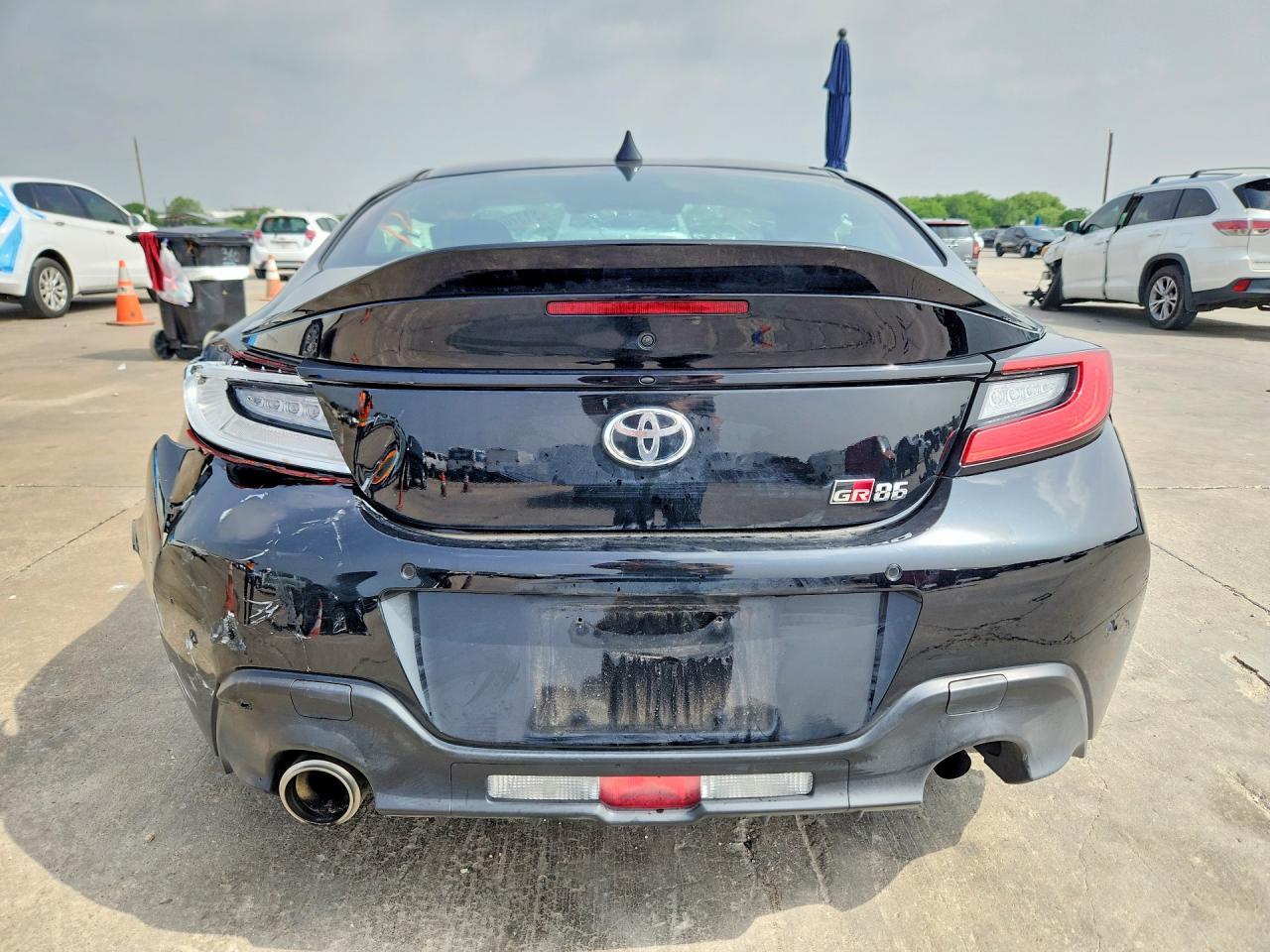 2024 Toyota Gr 86 Premium - zdjęcie 6