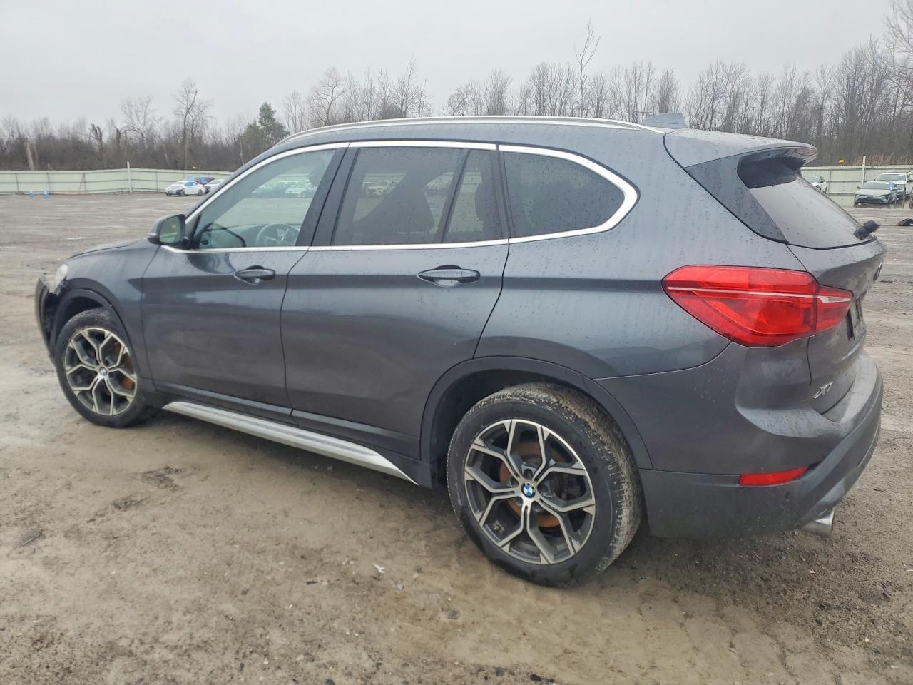 2020 BMW X1 xDrive28I - zdjęcie 2