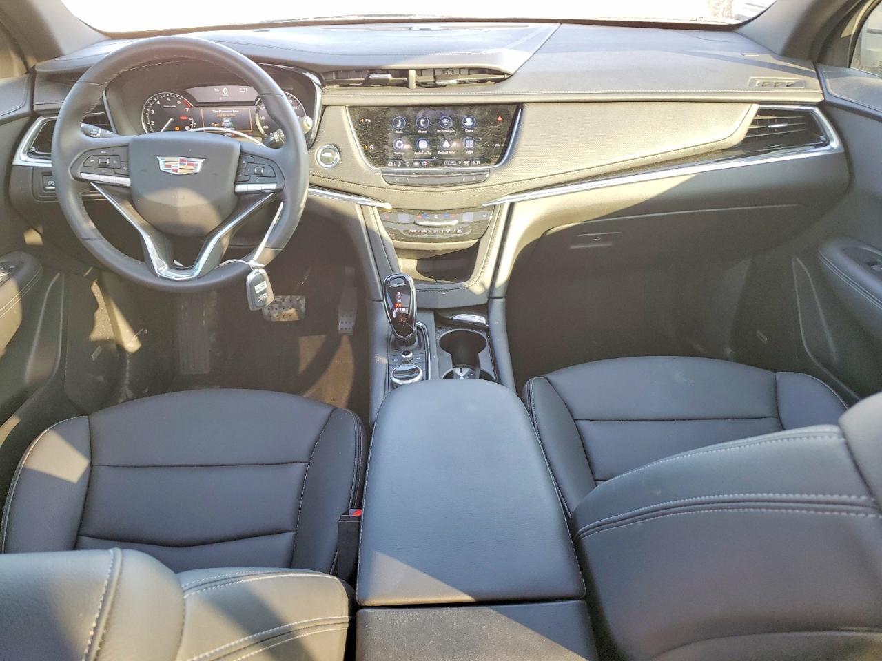 2025 Cadillac Xt6 Luxury - zdjęcie 8