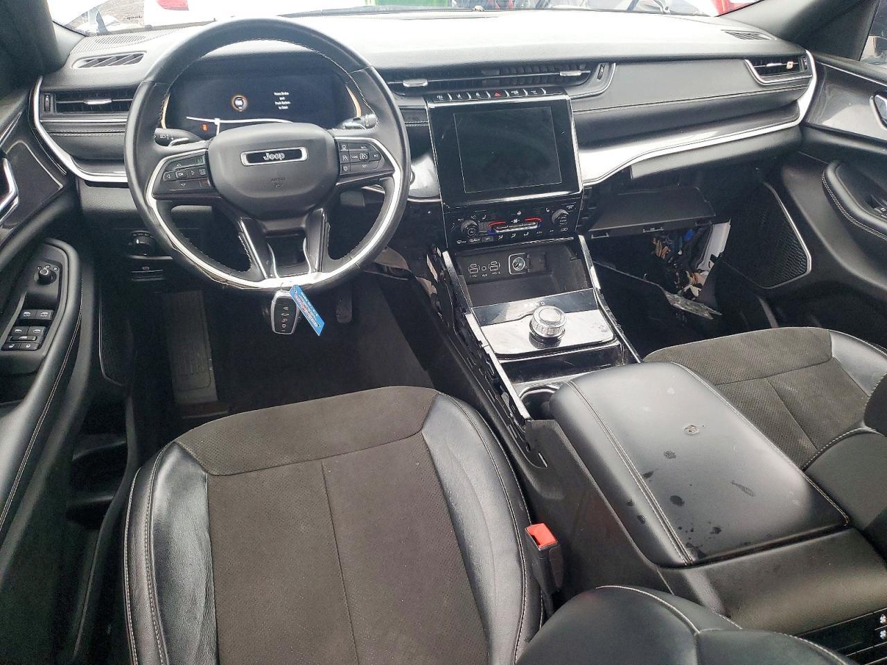 2021 Jeep Grand Cherokee L Laredo - zdjęcie 8