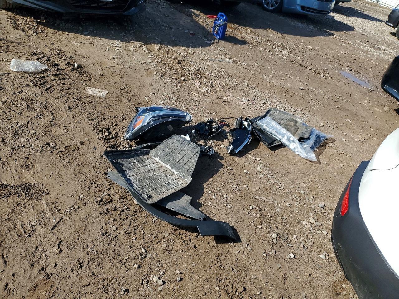 2021 Volvo Xc40 T5 R-Design - zdjęcie 13