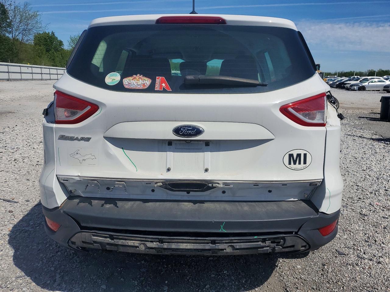 2014 Ford Escape S - zdjęcie 6