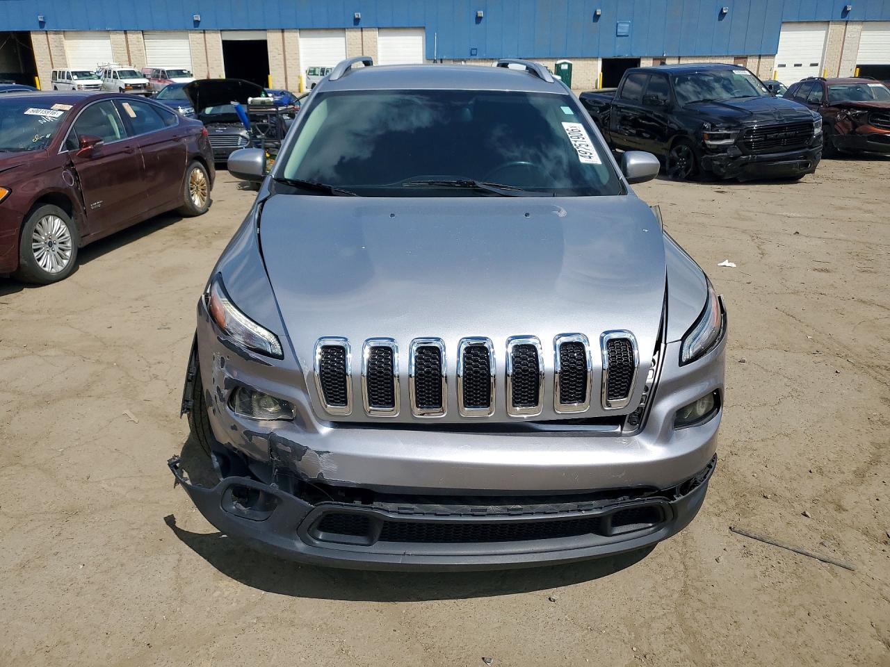 2017 Jeep Cherokee Latitude - zdjęcie 5