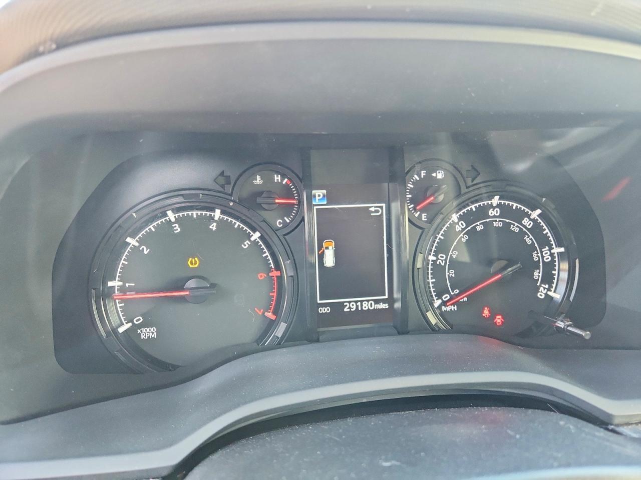 2024 Toyota 4Runner Sr5 - zdjęcie 9