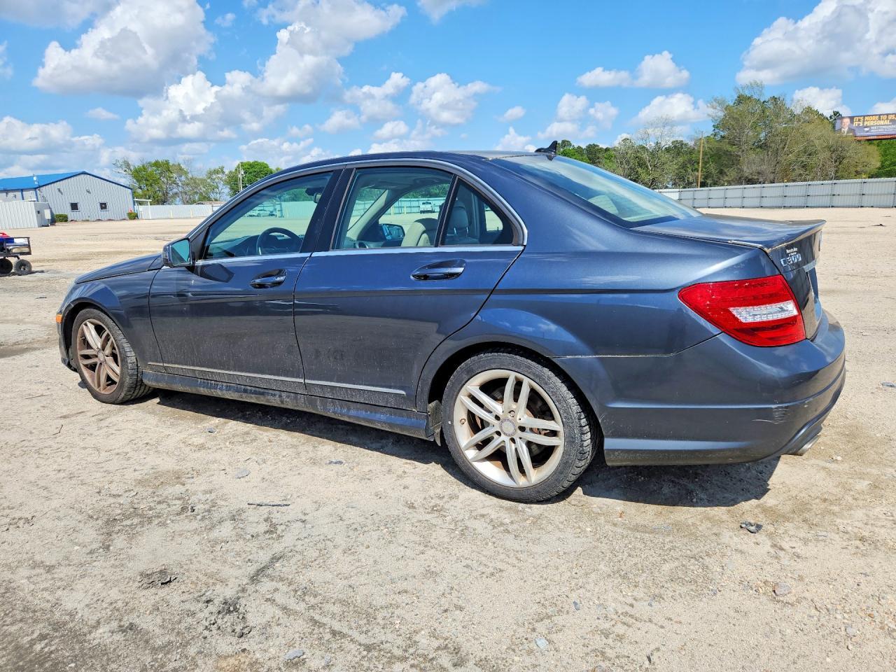 2013 Mercedes-Benz C 300 4Matic - zdjęcie 2
