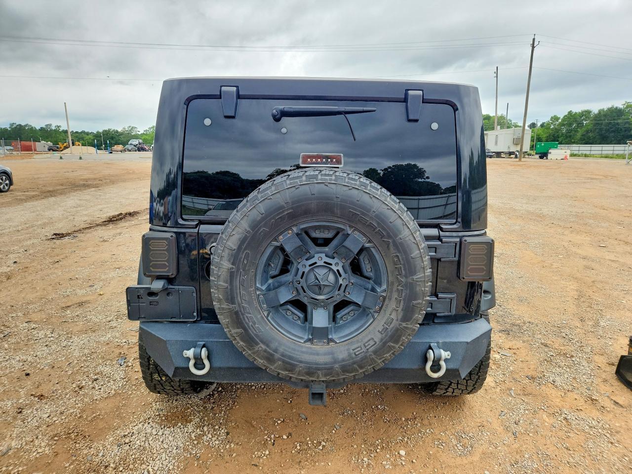 2015 Jeep Wrangler Unlimited Sahara - zdjęcie 6