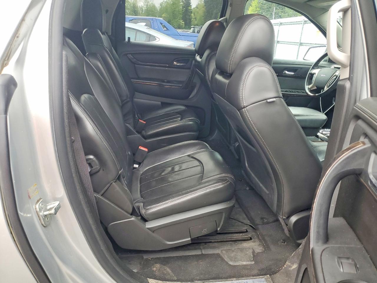2014 GMC Acadia Denali - zdjęcie 11
