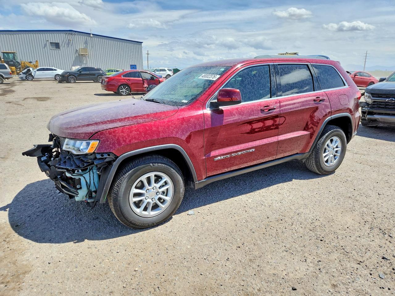 2020 Jeep Grand Cherokee Laredo - zdjęcie główne