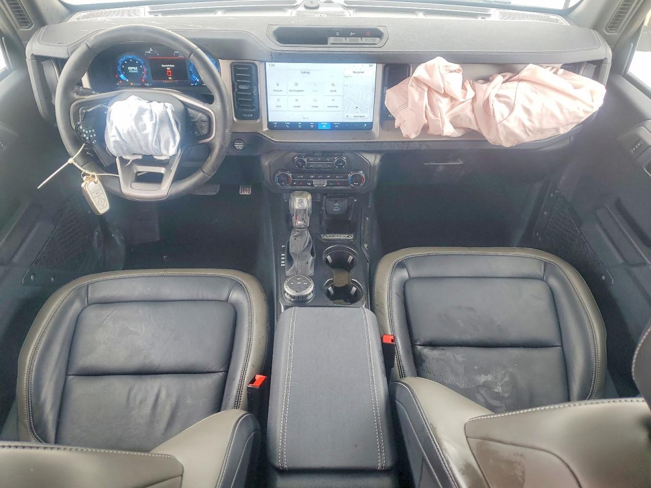 2025 Ford Bronco Outer Banks - zdjęcie 8