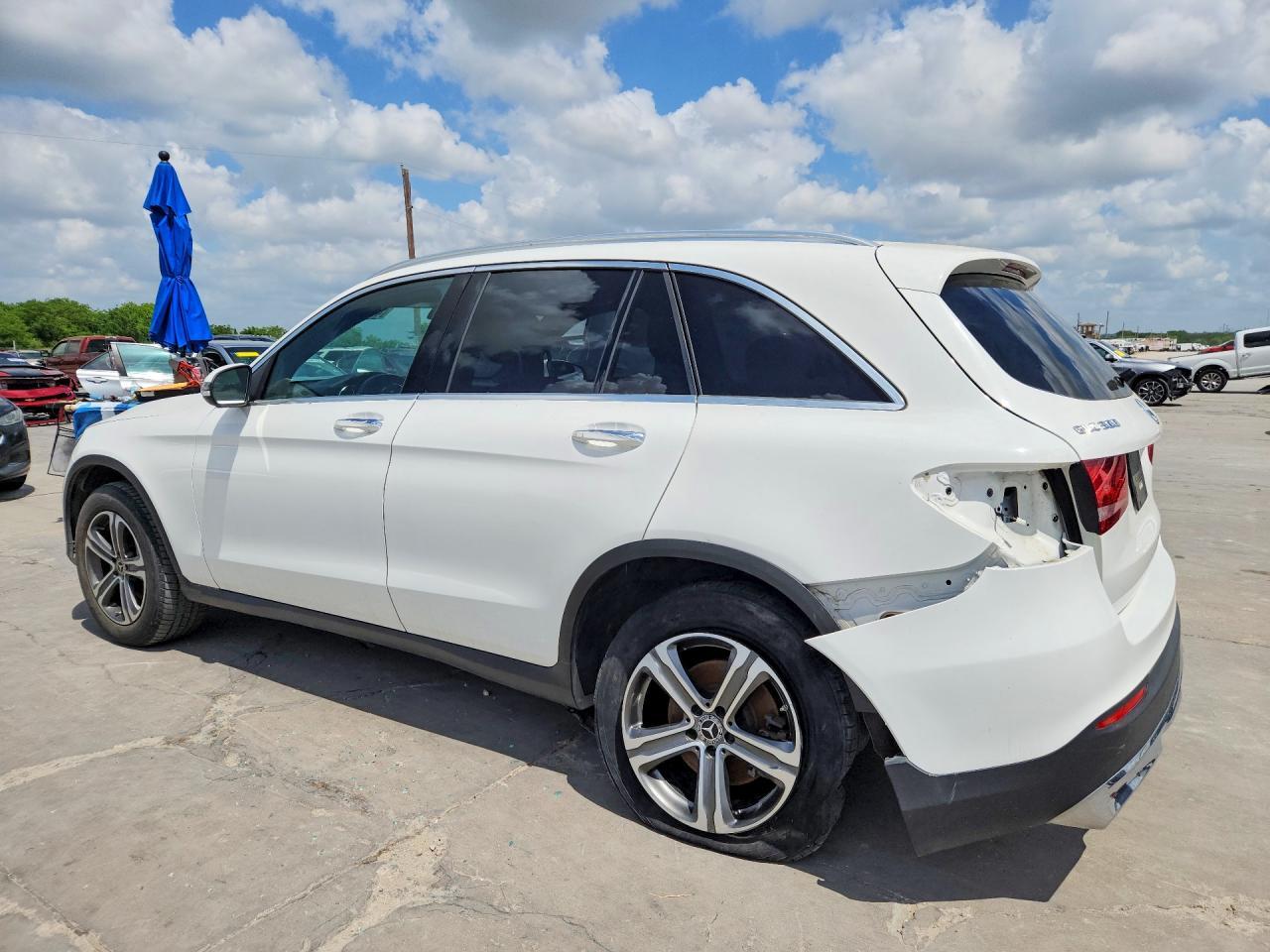2017 Mercedes-Benz Glc 300 - zdjęcie 2