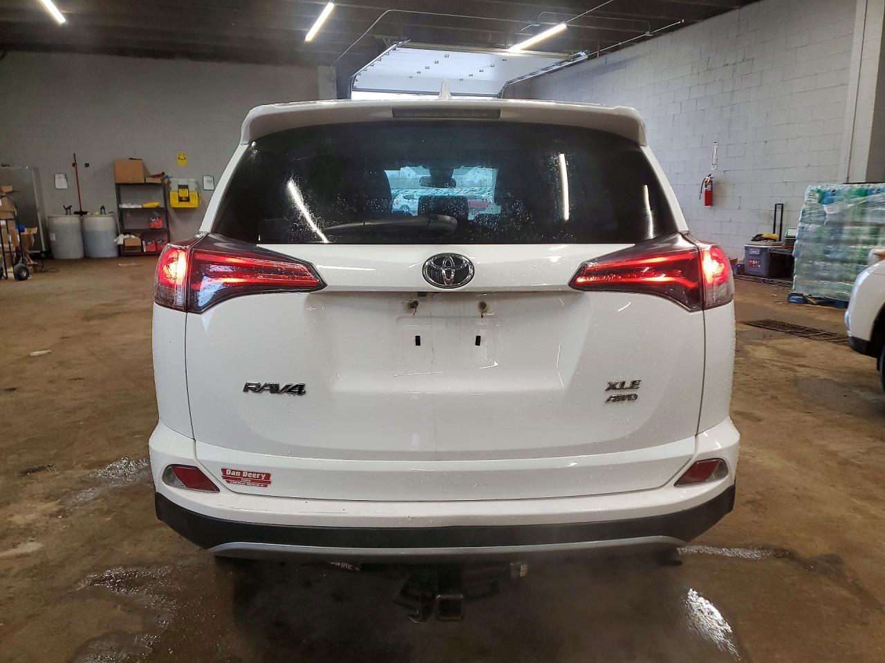 2017 Toyota Rav4 Limited - zdjęcie 6