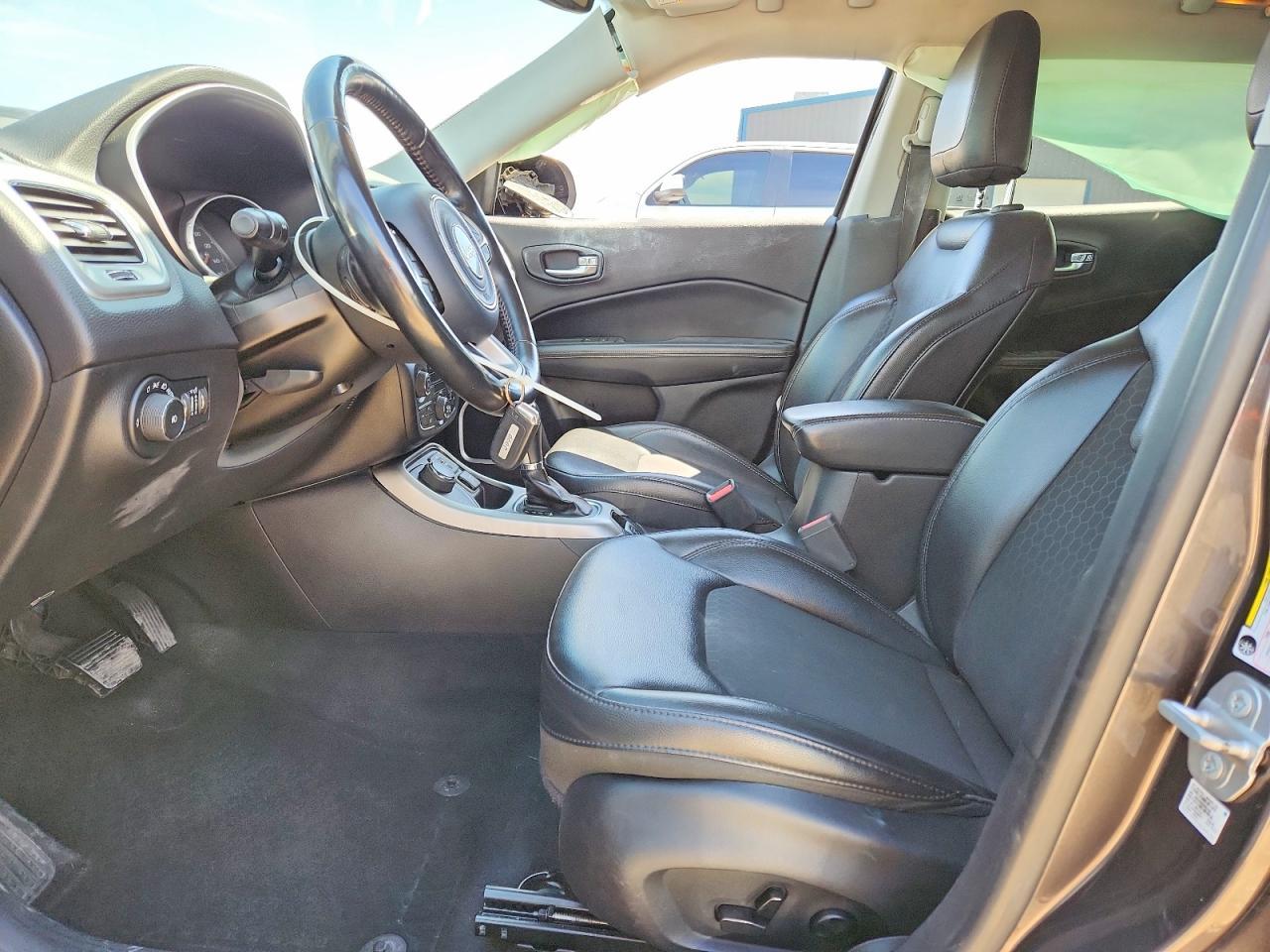 2018 Jeep Compass Latitude - zdjęcie 7