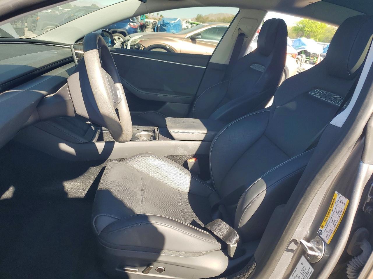 2024 Tesla Model 3 - zdjęcie 7