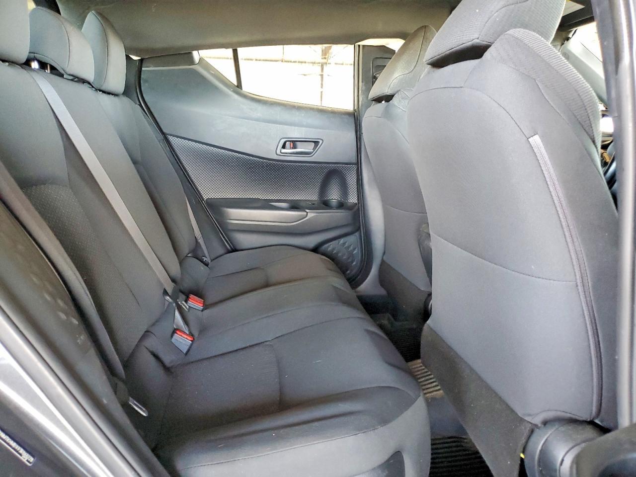 2018 Toyota C-Hr Xle Premium - zdjęcie 10