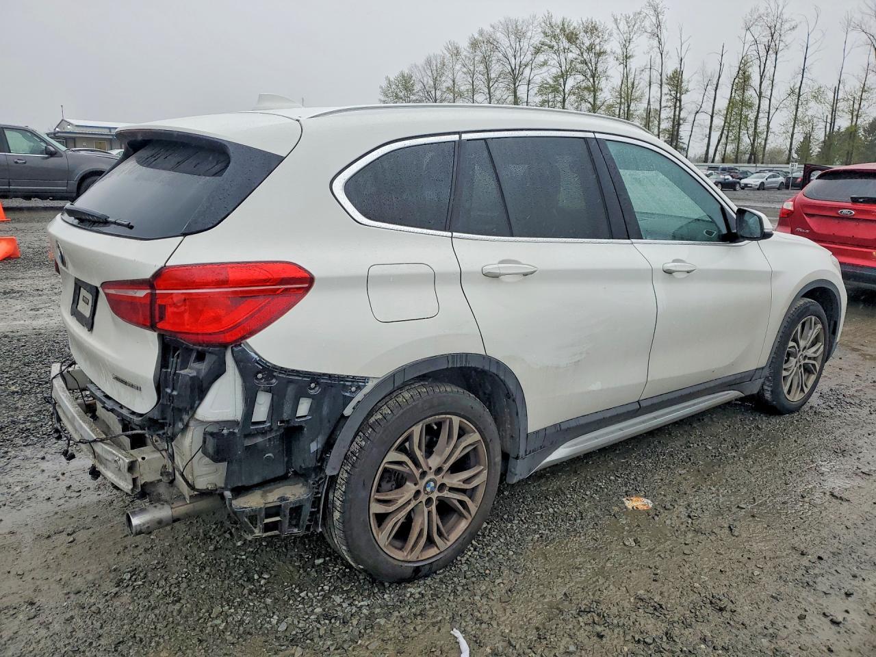 2019 BMW X1 xDrive28I - zdjęcie 3