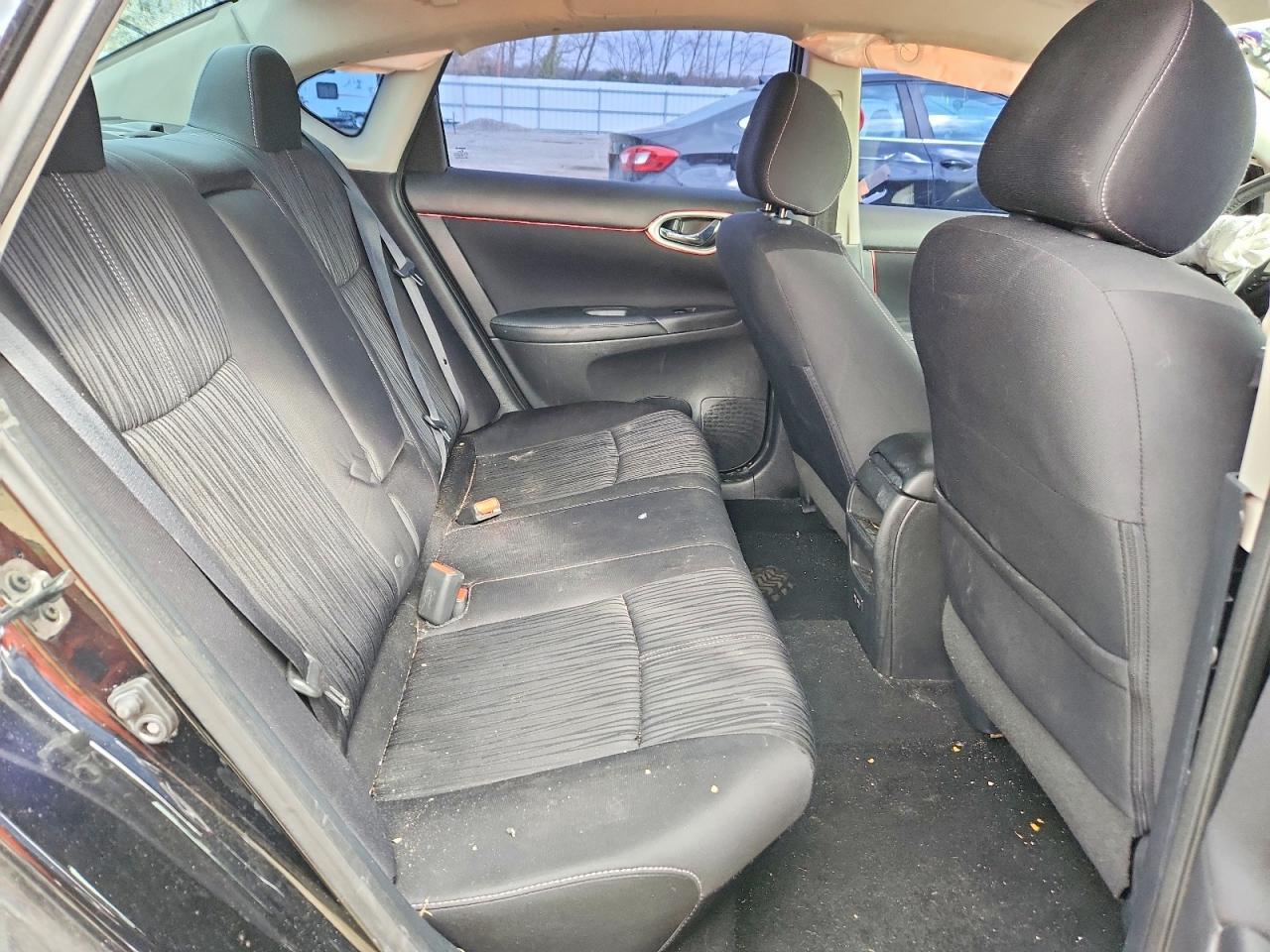 2018 Nissan Sentra Sv - zdjęcie 10