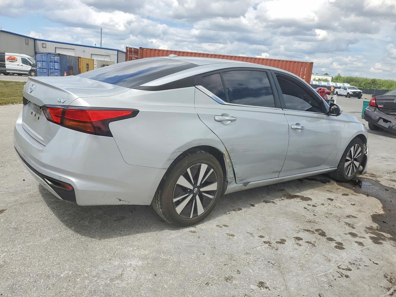 2022 Nissan Altima Sv - zdjęcie 3