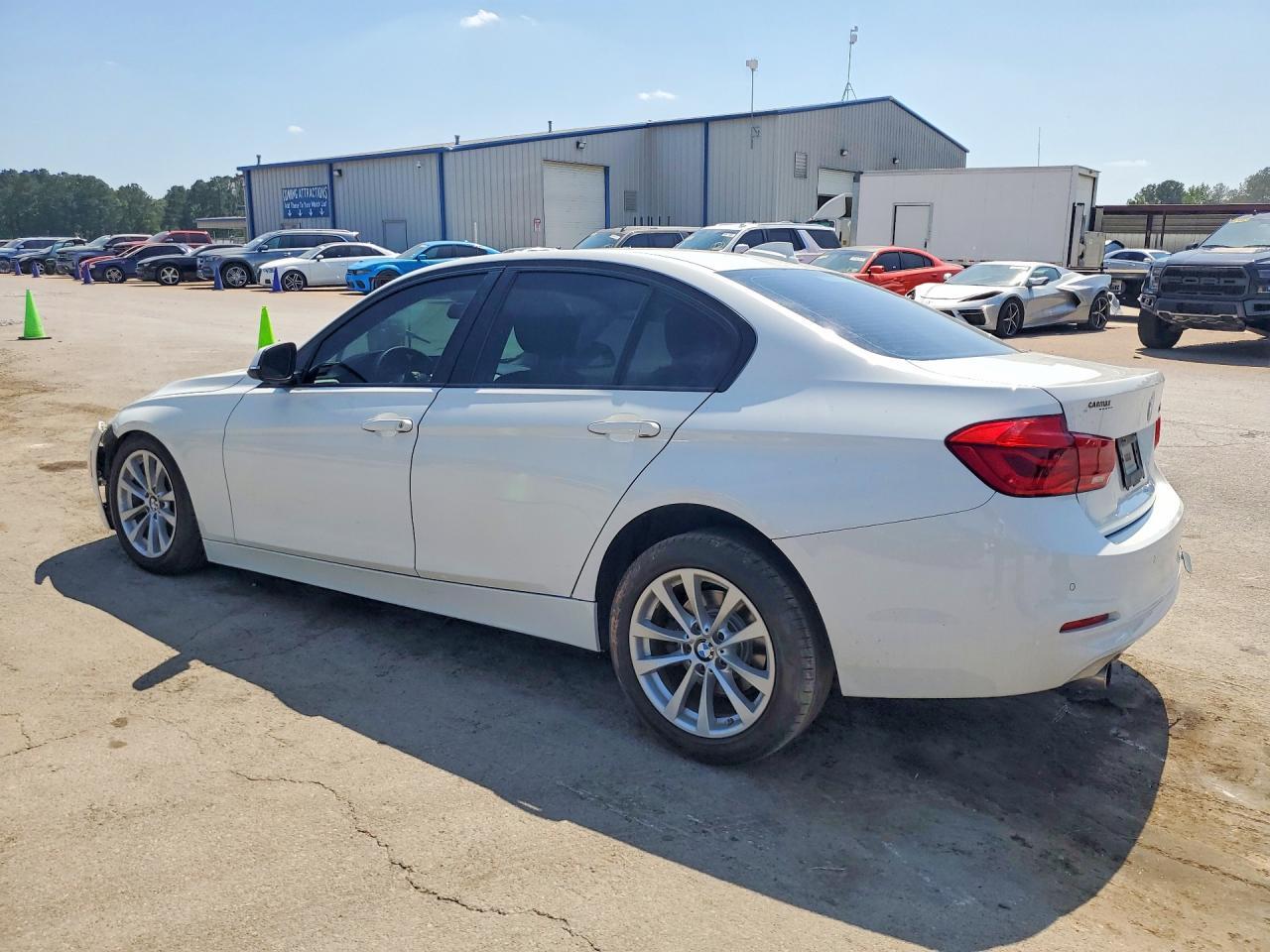BMW Seria 3 - zdjęcie 2