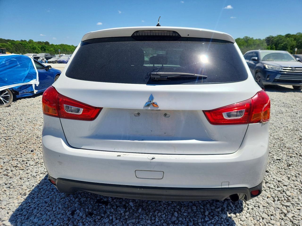 2015 Mitsubishi Outlander Sport Es - zdjęcie 6