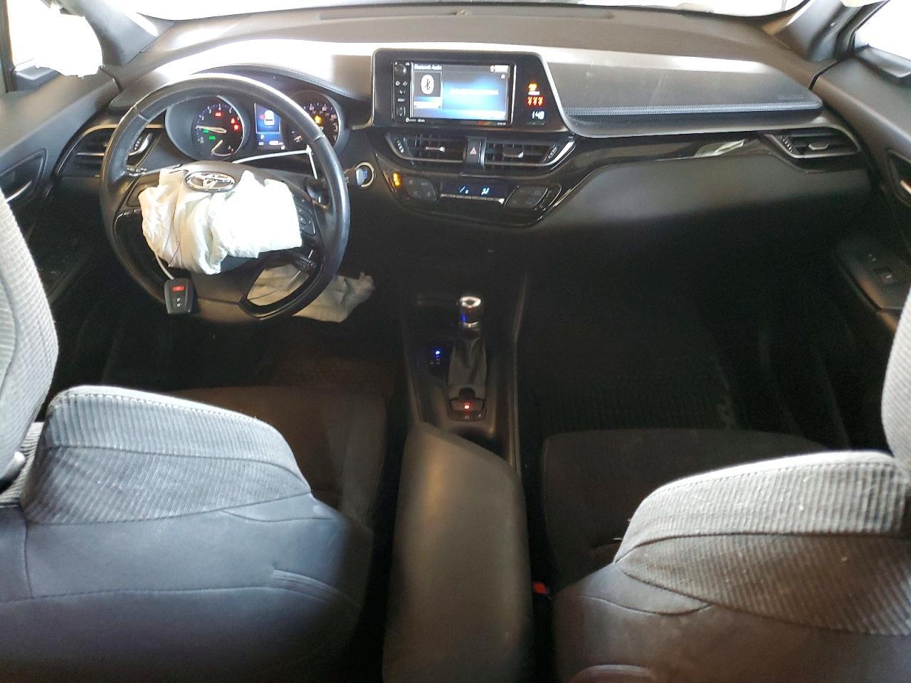 2018 Toyota C-Hr Xle Premium - zdjęcie 8