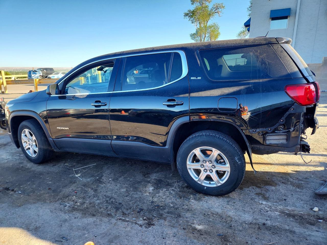 2017 GMC Acadia Sle - zdjęcie 2