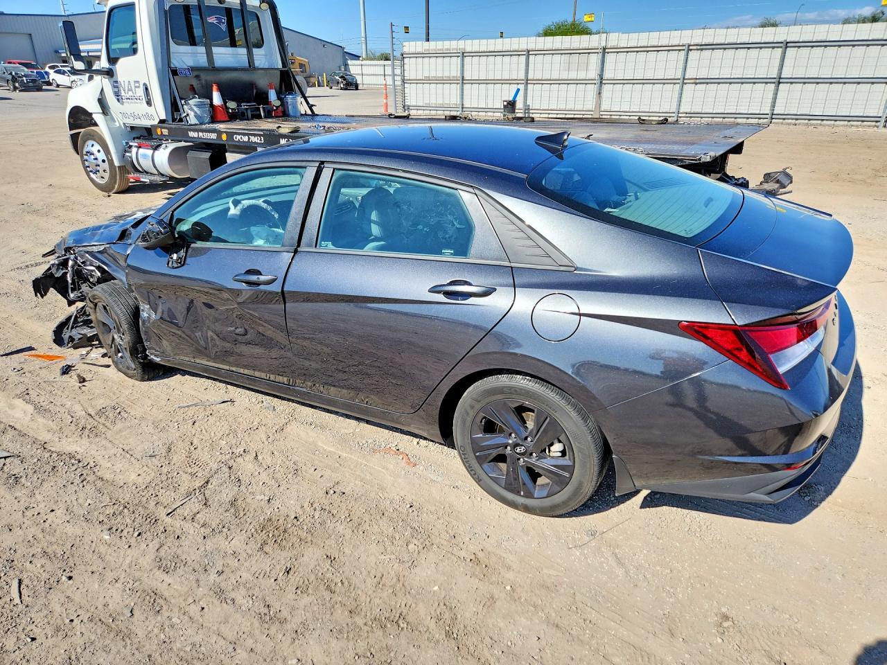 2023 Hyundai Elantra Sel - zdjęcie 2