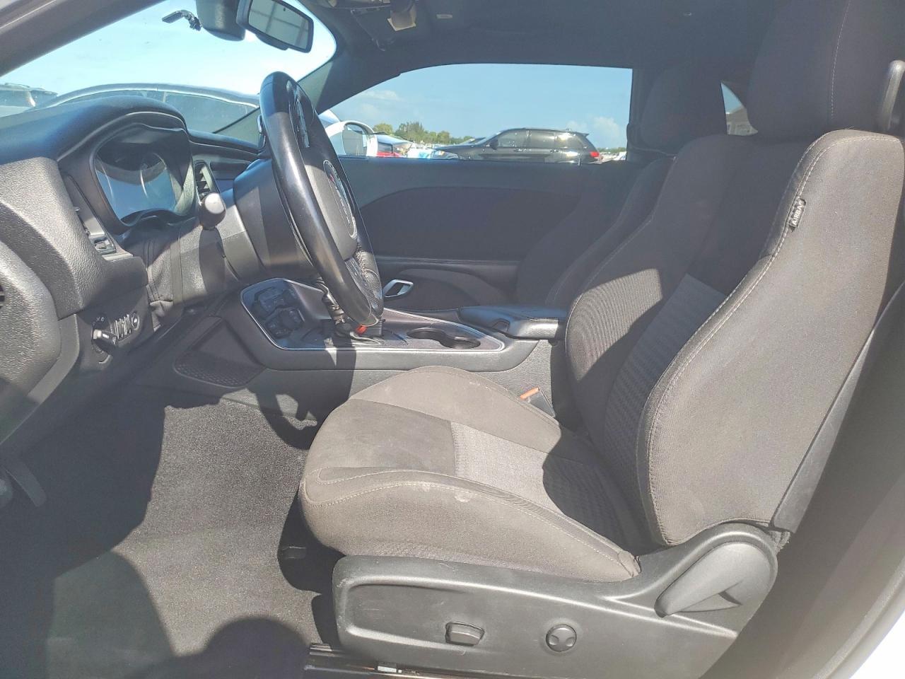 2022 Dodge Challenger Gt - zdjęcie 7