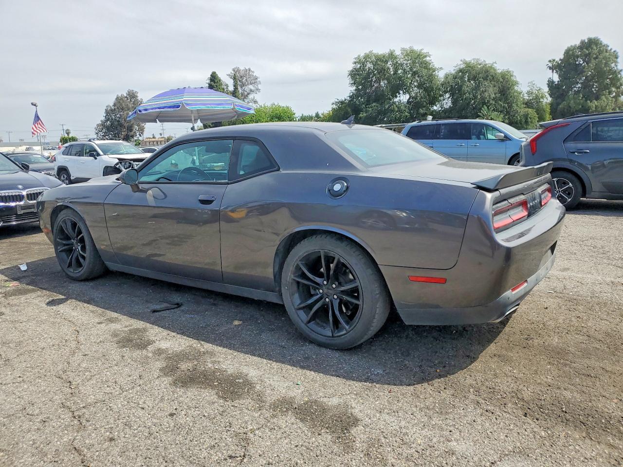 2016 Dodge Challenger Sxt - zdjęcie 2