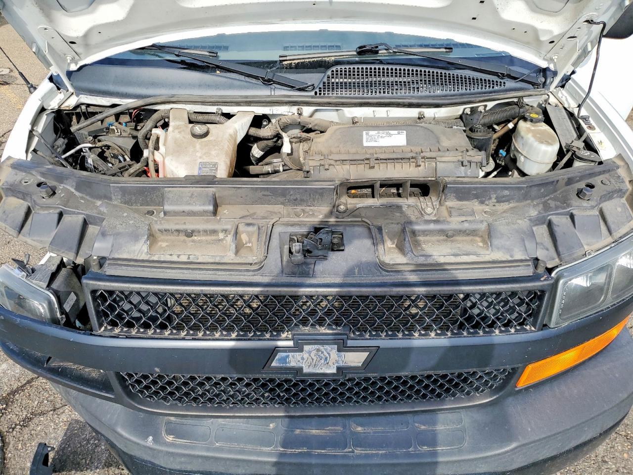 2018 Chevrolet Express G2500 - zdjęcie 12