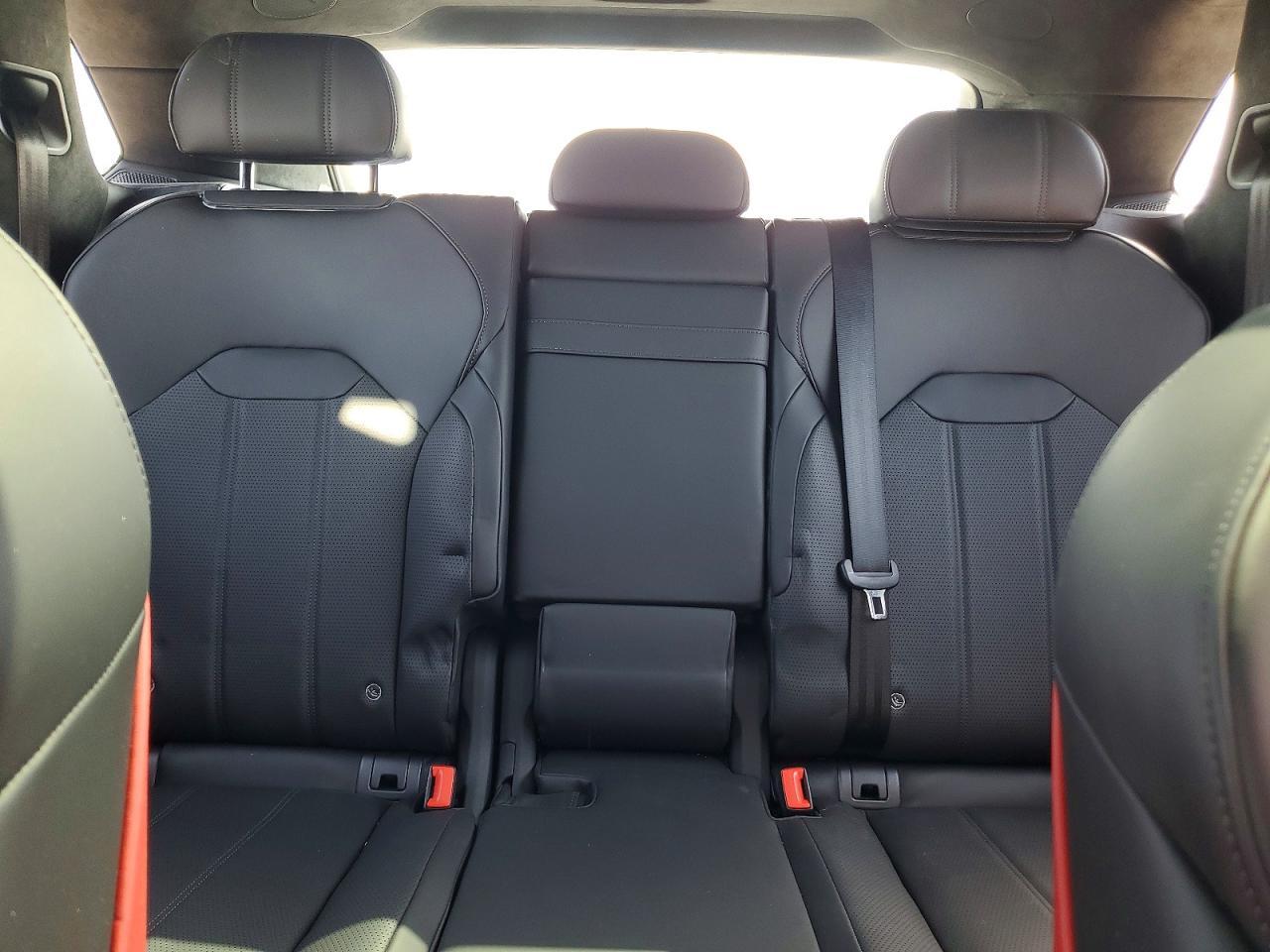 2024 Bentley Bentayga - zdjęcie 10