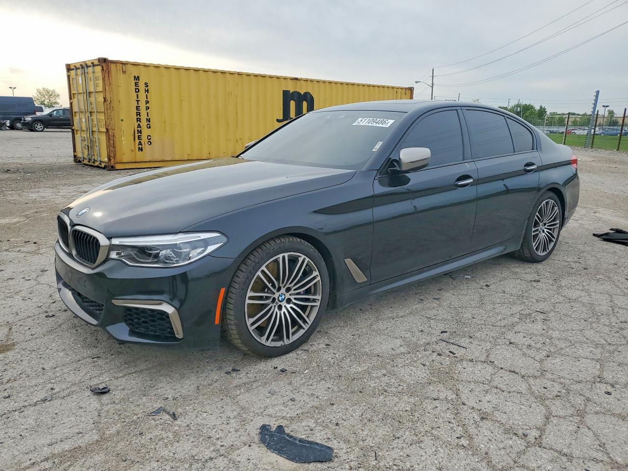 2018 BMW M550Xi - zdjęcie główne
