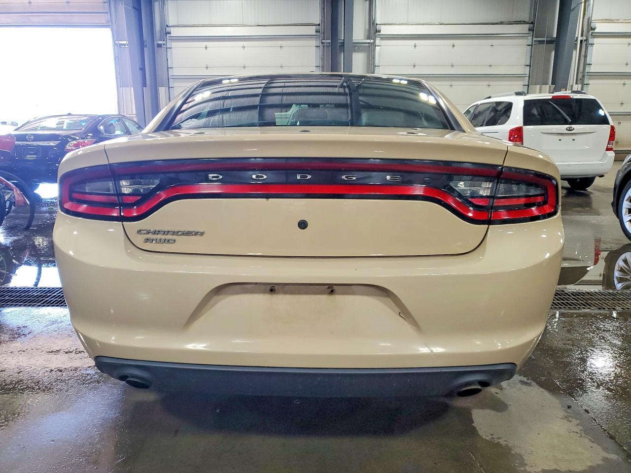 2016 Dodge Charger Police - zdjęcie 6