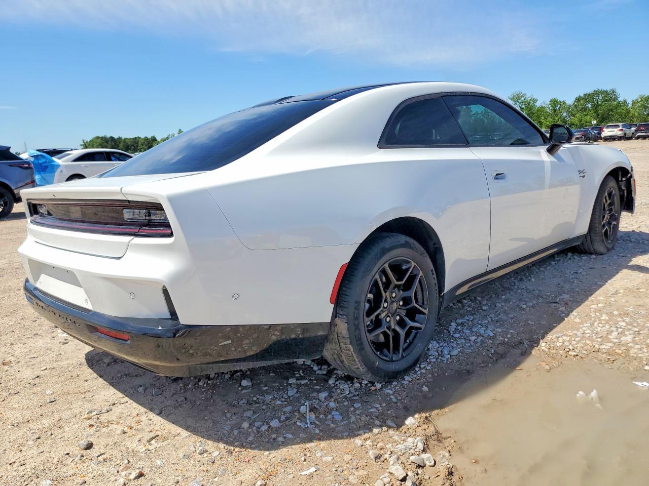 2025 Dodge Charger Daytona R - zdjęcie 3