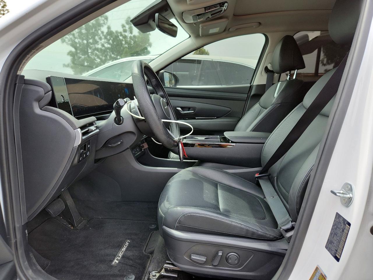 2025 Hyundai Tucson Hybrid Limited - zdjęcie 7