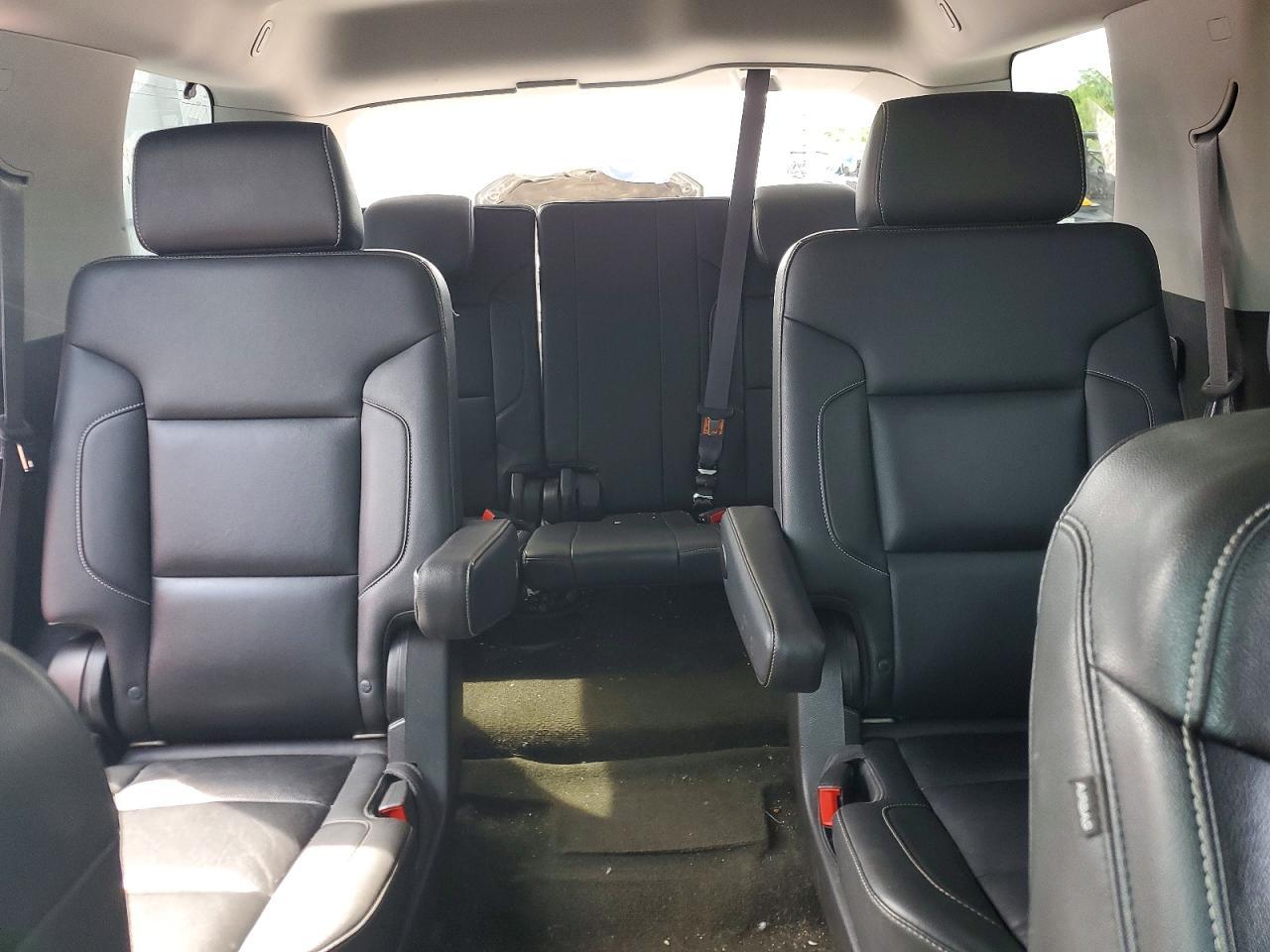 2017 Chevrolet Tahoe Lt - zdjęcie 10