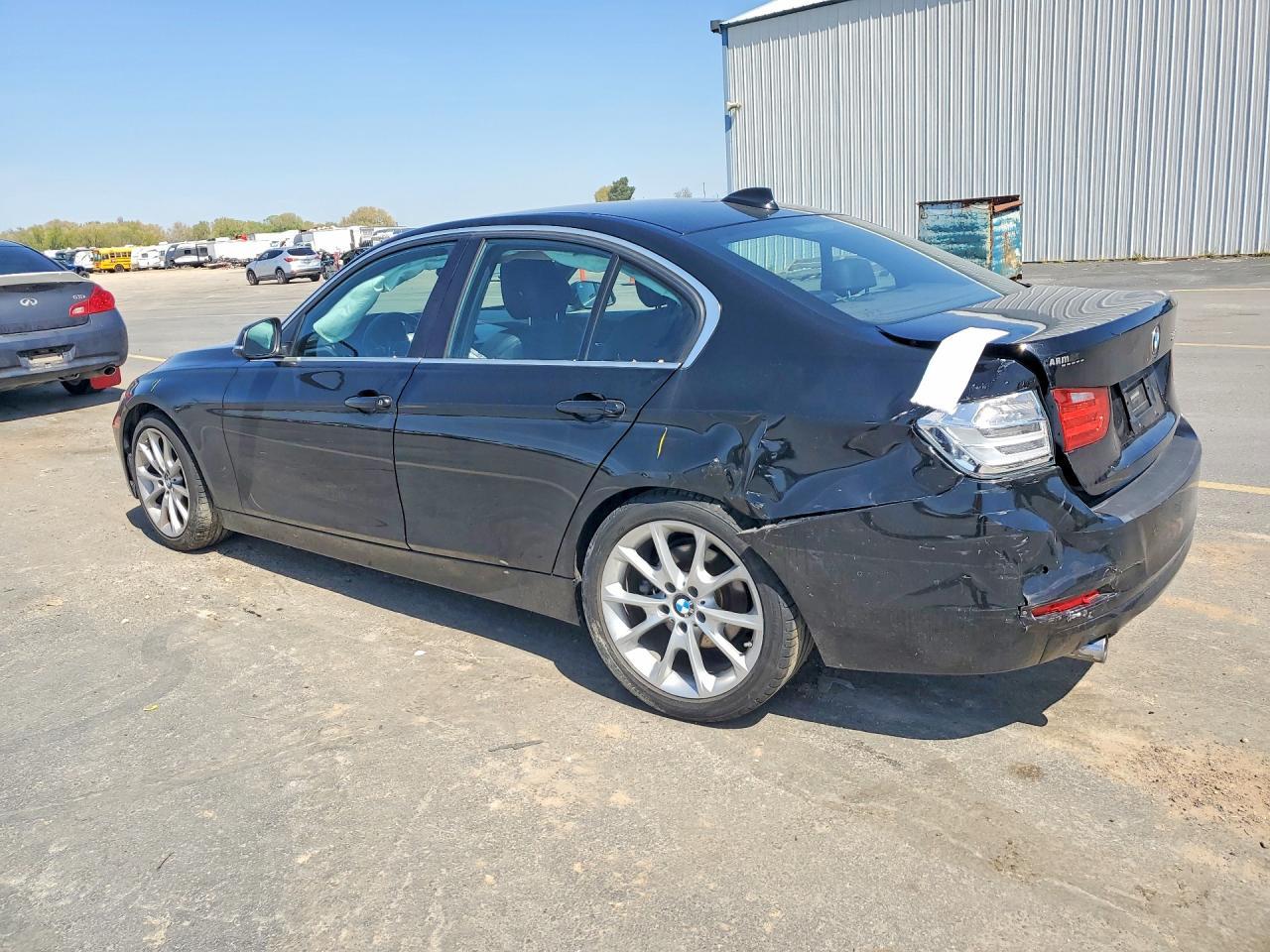 2015 BMW 320 I - zdjęcie 2