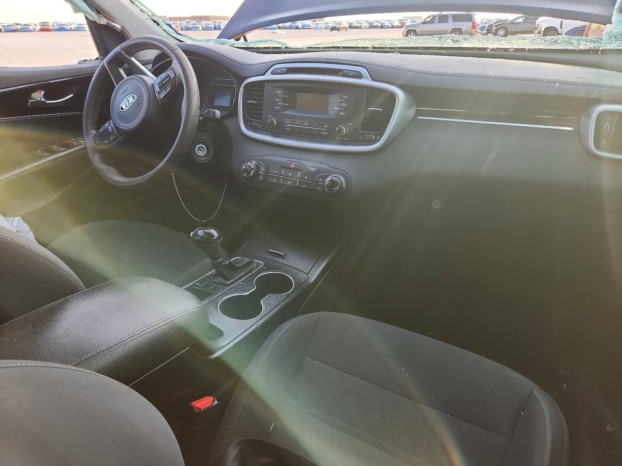 2017 Kia Sorento L - zdjęcie 8