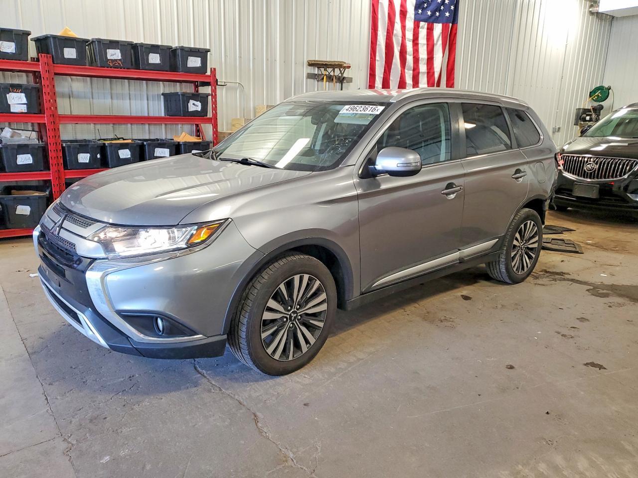 2020 Mitsubishi Outlander Se - zdjęcie główne