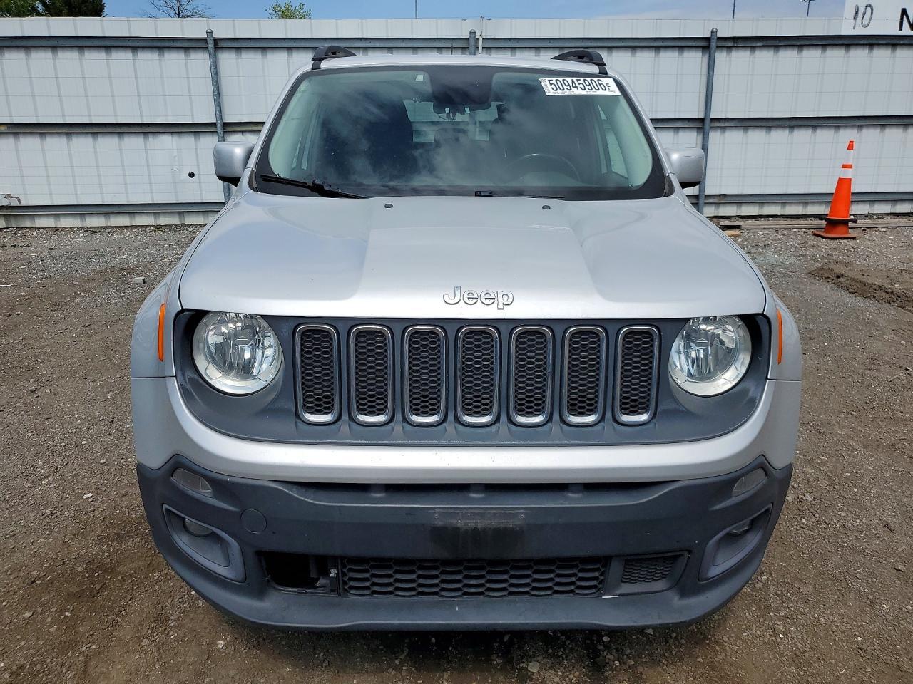 2016 Jeep Renegade Latitude - zdjęcie 5