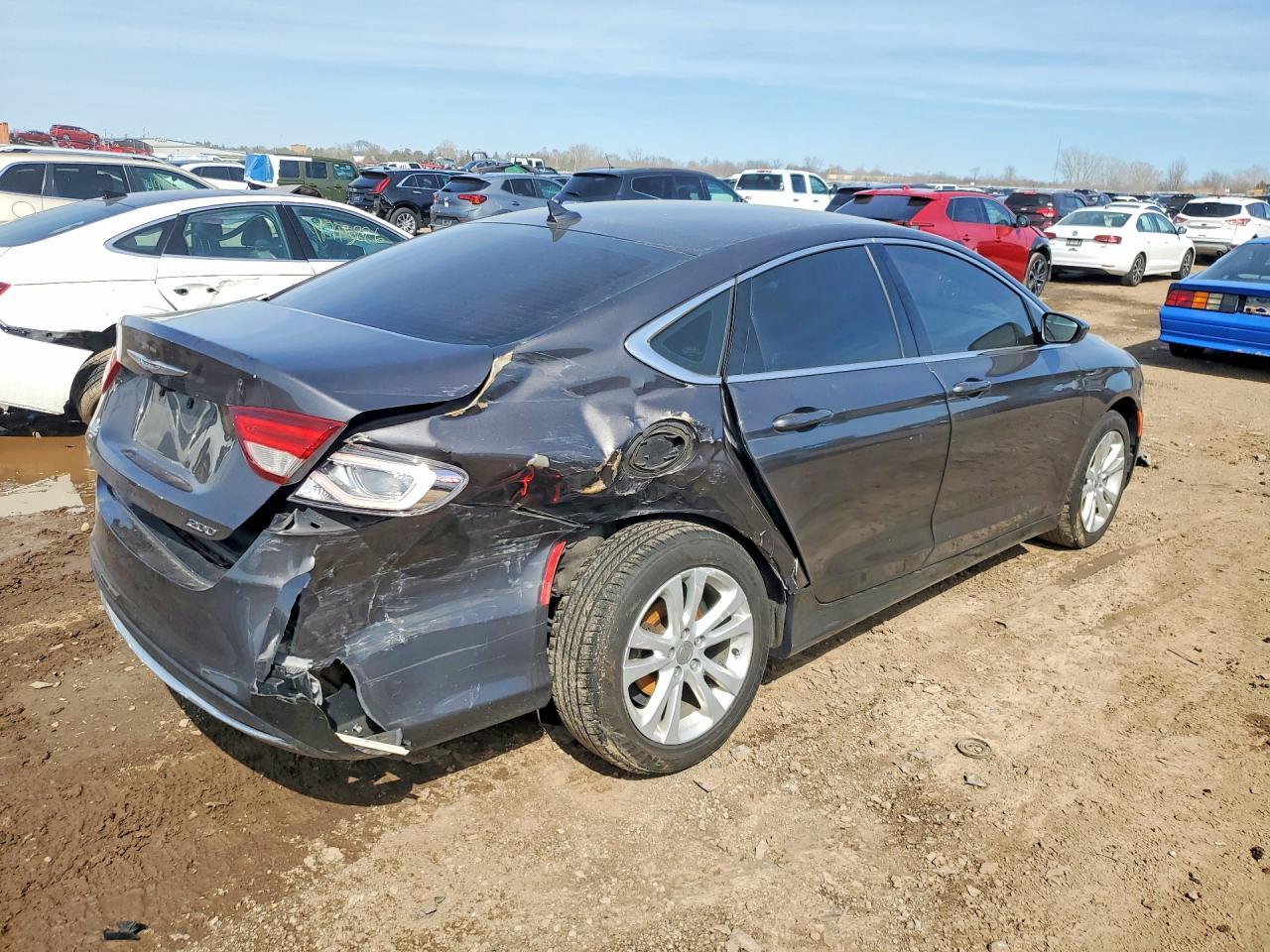 2015 Chrysler 200 Limited - zdjęcie 3