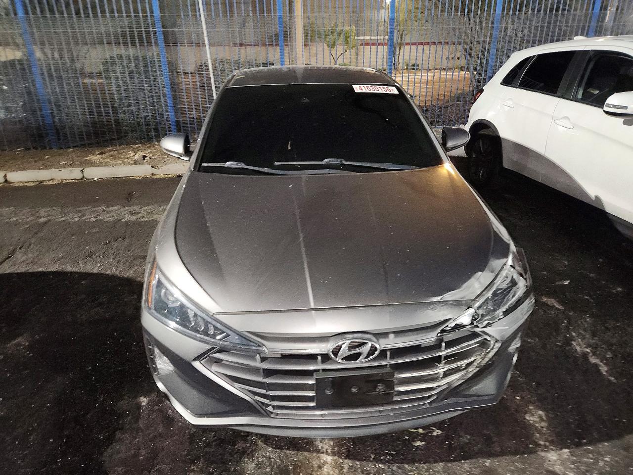 2020 Hyundai Elantra Se - zdjęcie 5