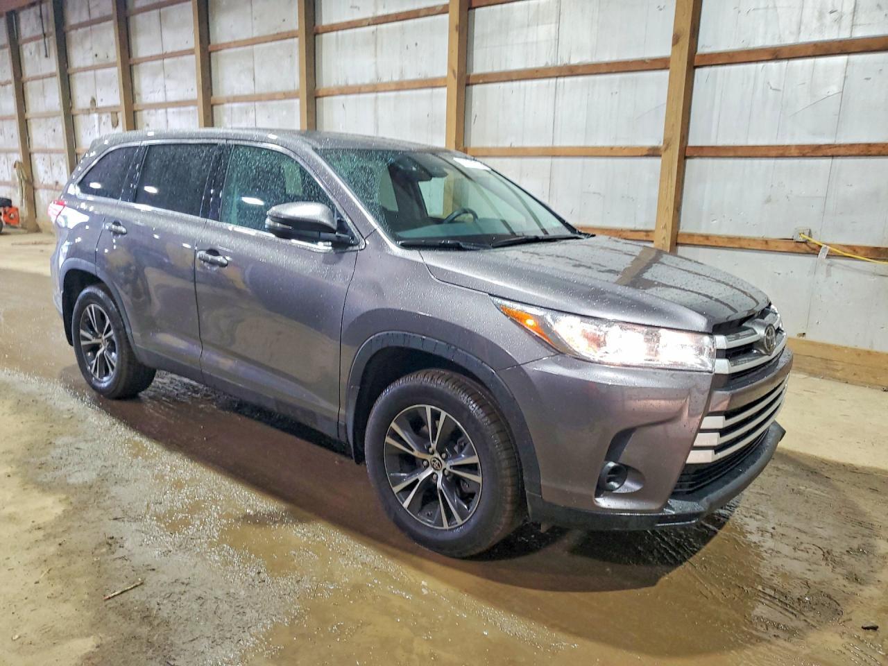 2019 Toyota Highlander Le - zdjęcie 4
