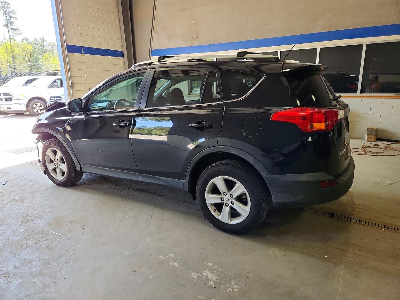 2013 Toyota Rav4 Xle - zdjęcie 2