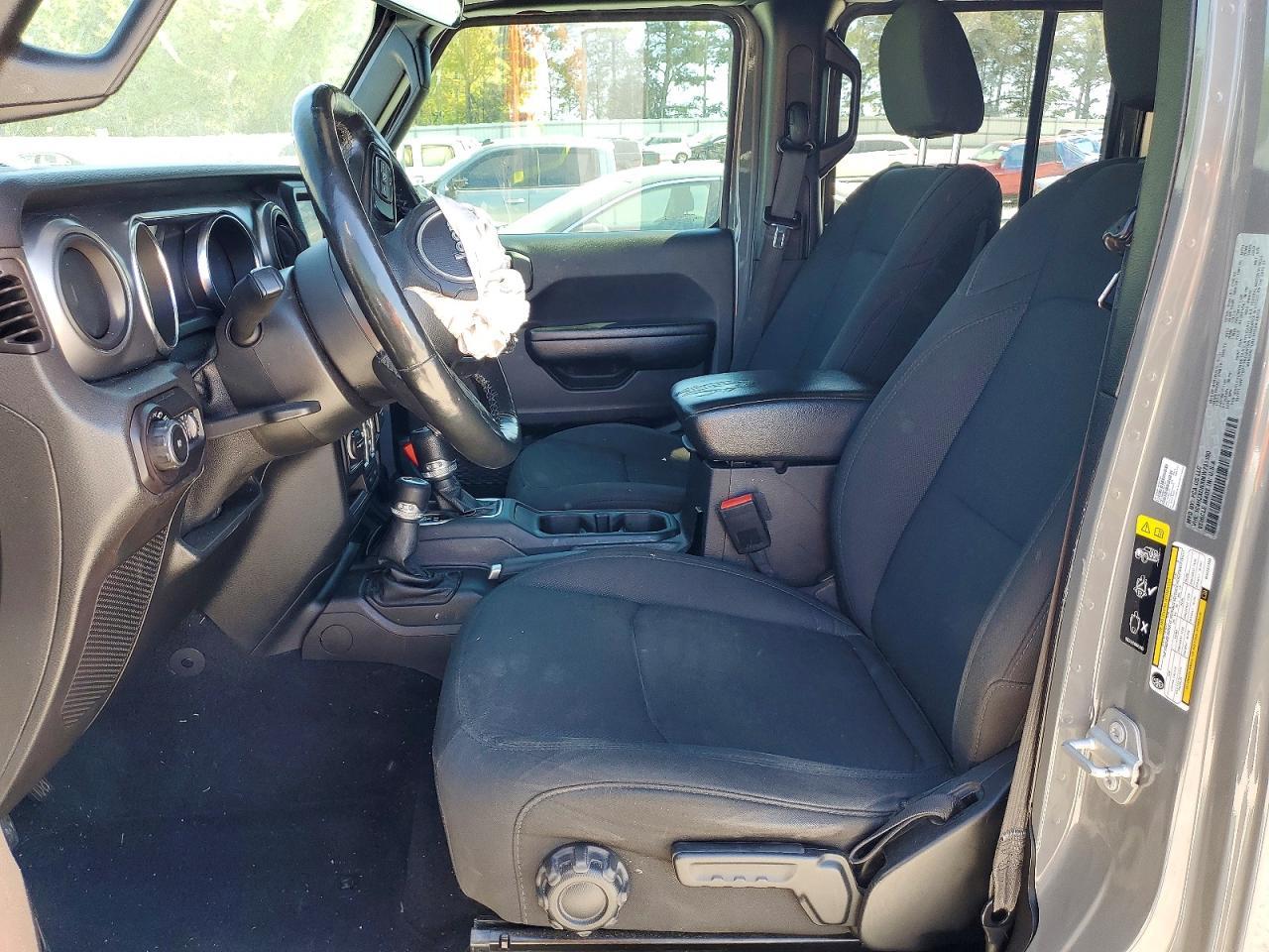 2021 Jeep Wrangler Unlimited Sport - zdjęcie 7