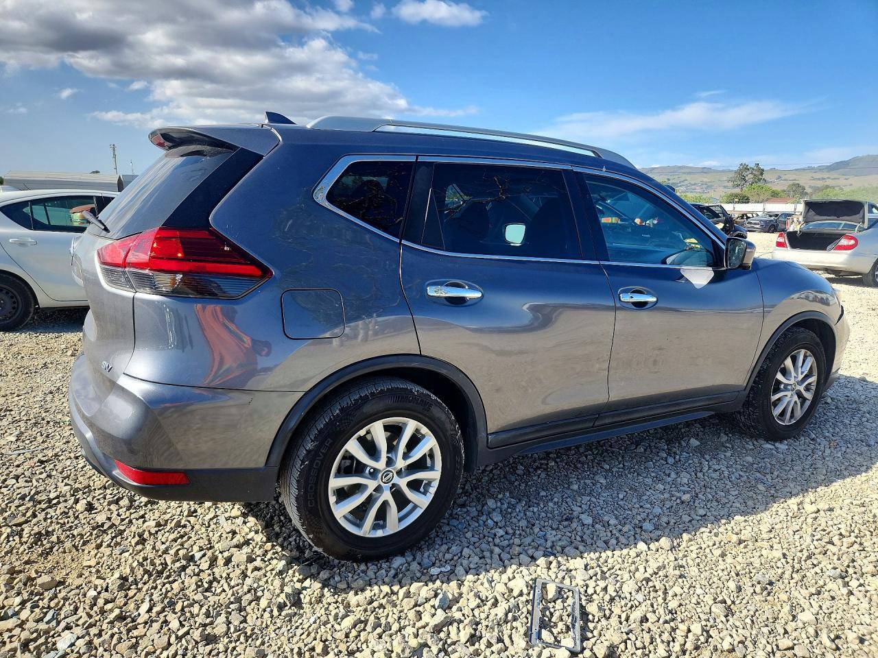 2017 Nissan Rogue Sv - zdjęcie 3