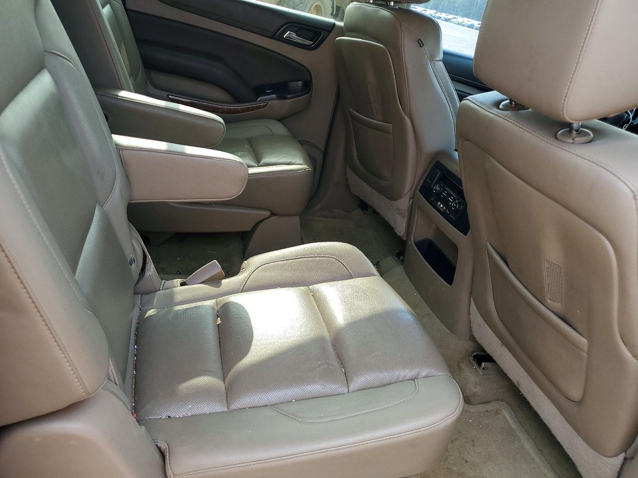 2016 Chevrolet Suburban C1500 Ltz - zdjęcie 10