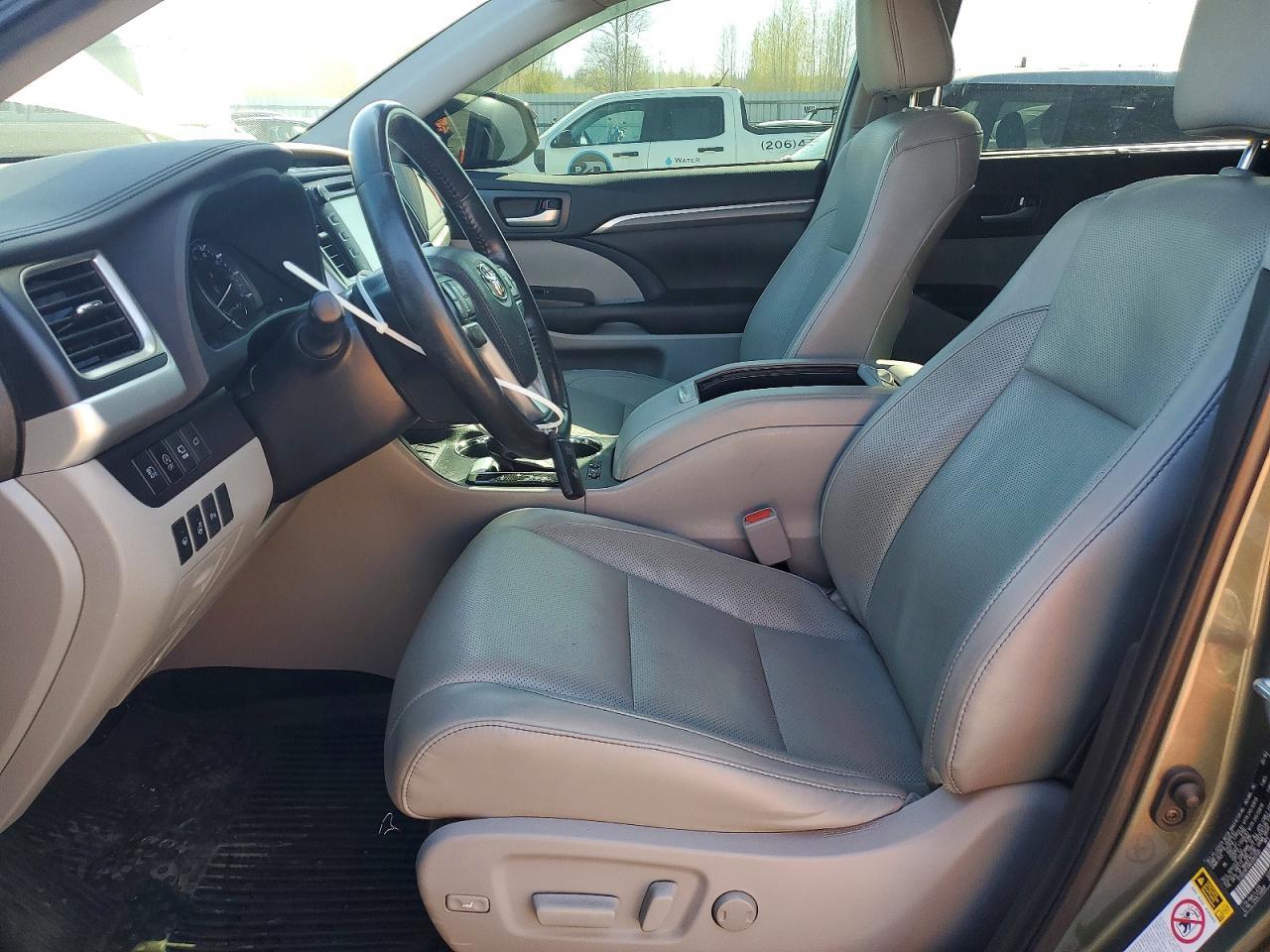 2019 Toyota Highlander Limited Platinum - zdjęcie 7